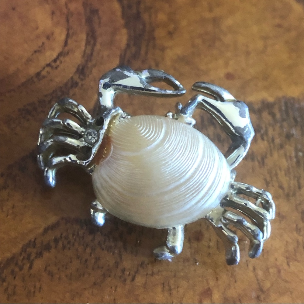 Vintage genuine shell accent crab brooch pin